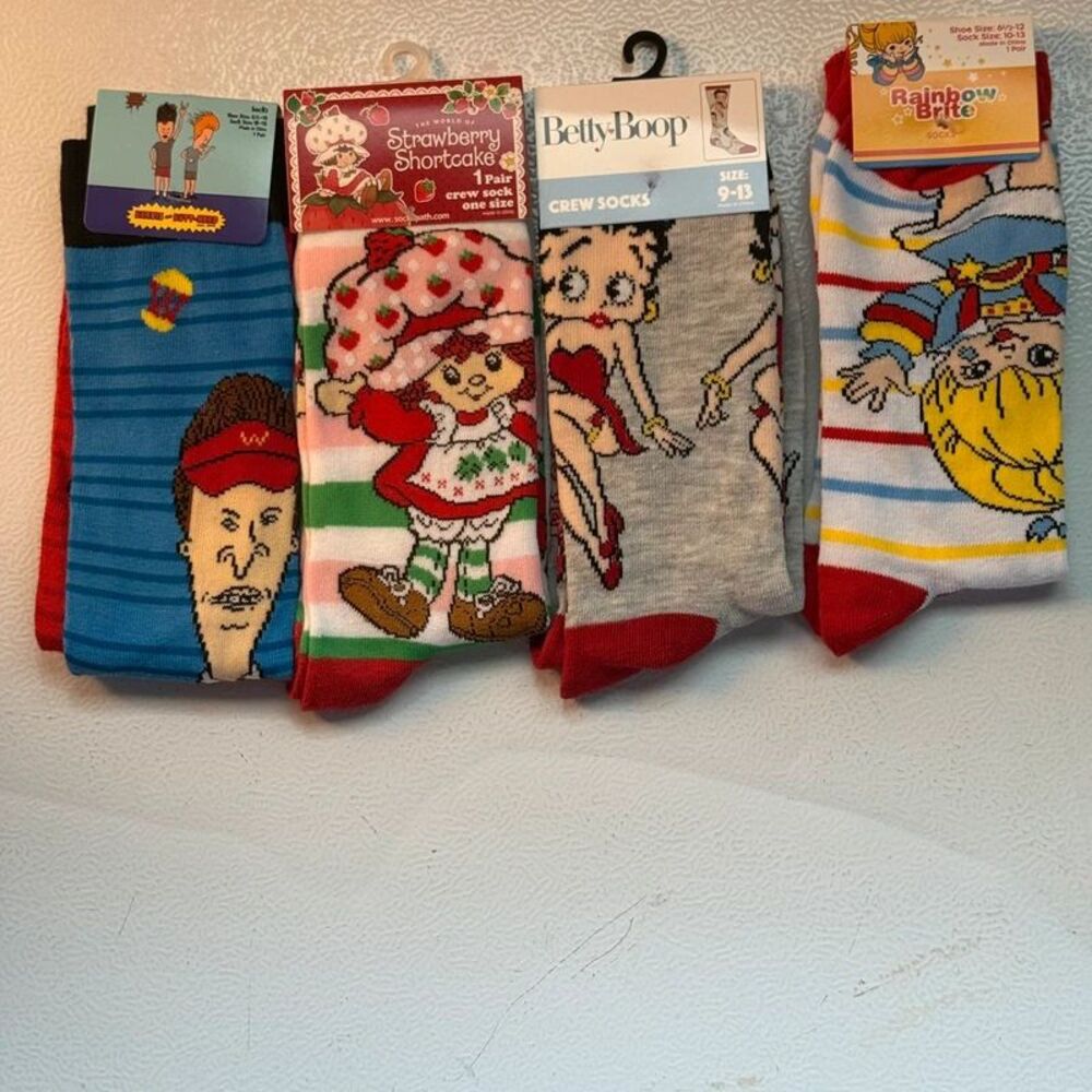Sock Lot Strawberry Shortcake Beavis Rainbow Bright